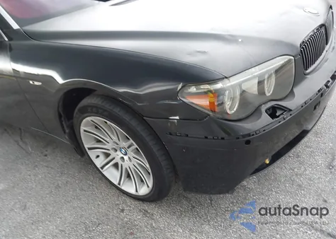 2005 BMW 745Li from USA, damaged, VIN WBAGN63585DS60511